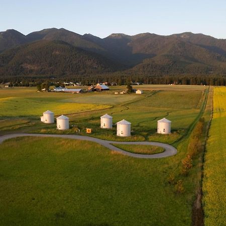 Clark Farm Silos - 5 Silo Mountain View Retreat คาลิสเปล ภายนอก รูปภาพ