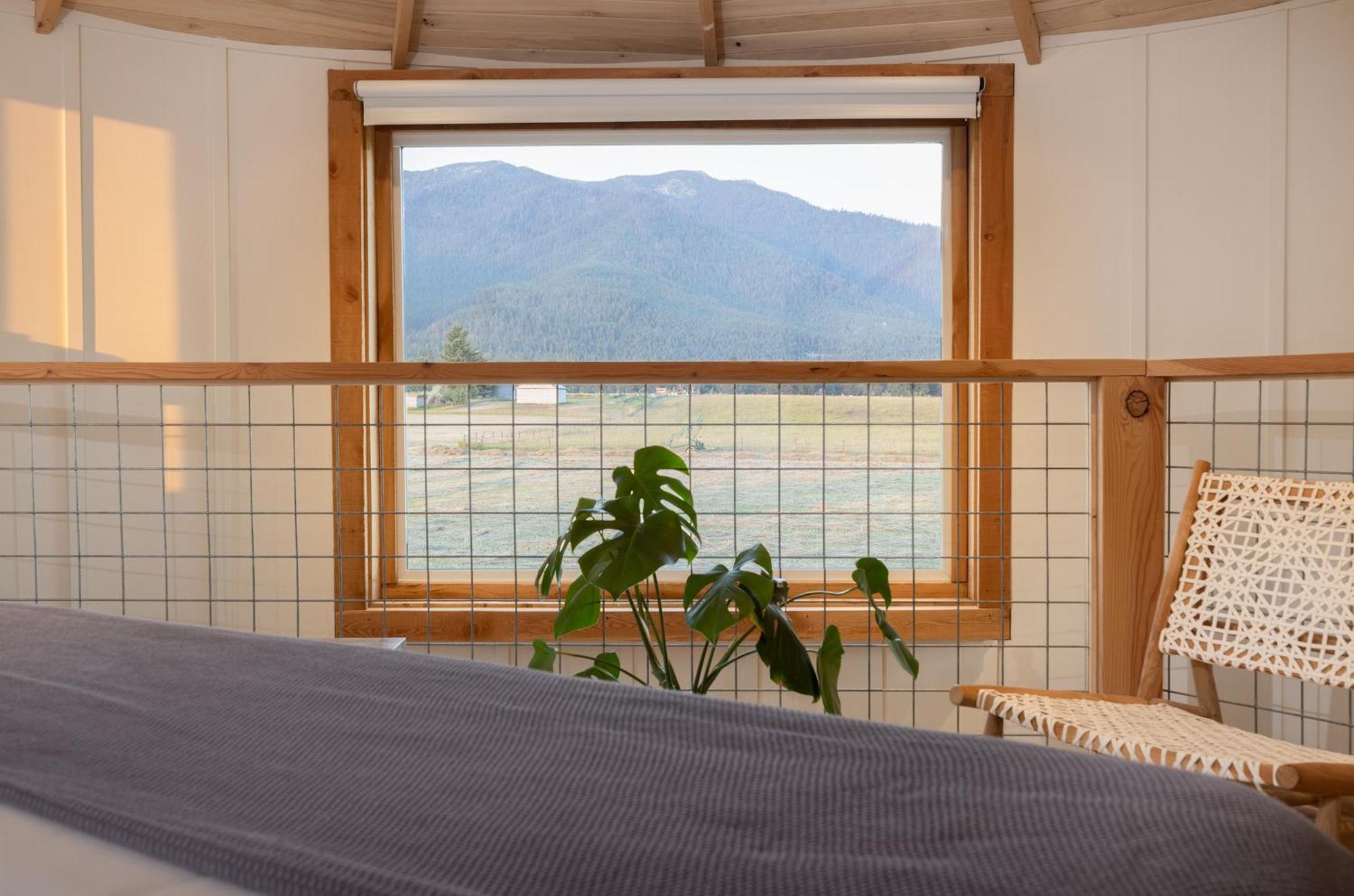 Clark Farm Silos - 5 Silo Mountain View Retreat คาลิสเปล ภายนอก รูปภาพ